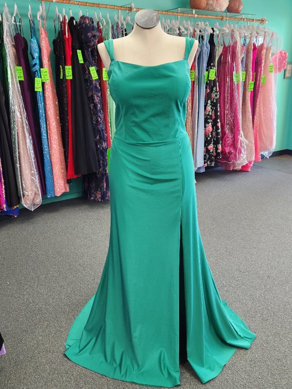 Athena 8226 Size 18W Emerald Green Prom Dress